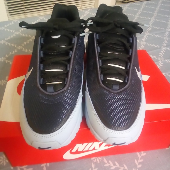 Nike Air Max Pulse exclusive. - Picture 9 of 9